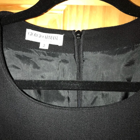 Slippers and a dress - Picture 6 of 8